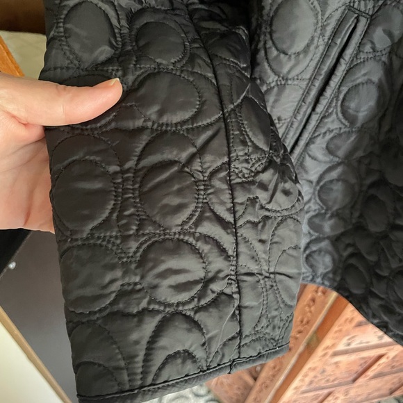 COACH Women’s Quilted Signature Logo Jacket Size L - Picture 5 of 9